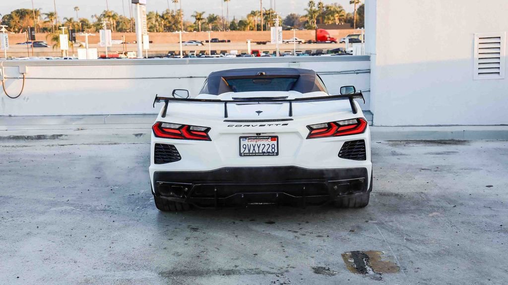 Used 2024 Chevrolet Corvette Stingray Premium Conv w/ Stealth Interior Trim Package image 8
