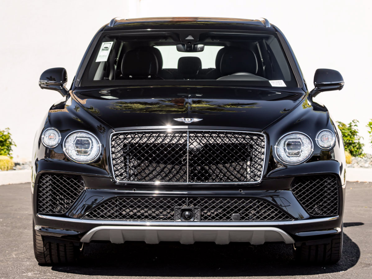 Used 2025 Bentley Bentayga Extended Wheelbase AWD/4WD image 8