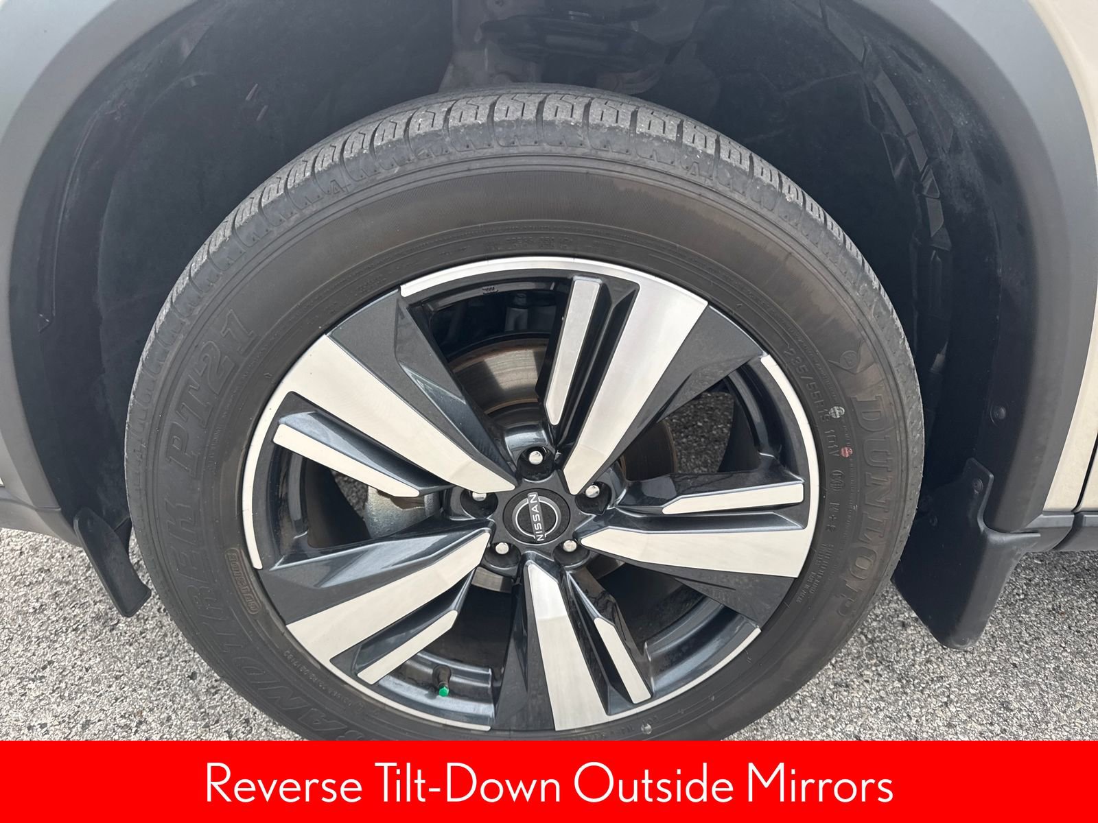 Certified 2025 Nissan Rogue SL w/ SL Premium Package FWD image 9