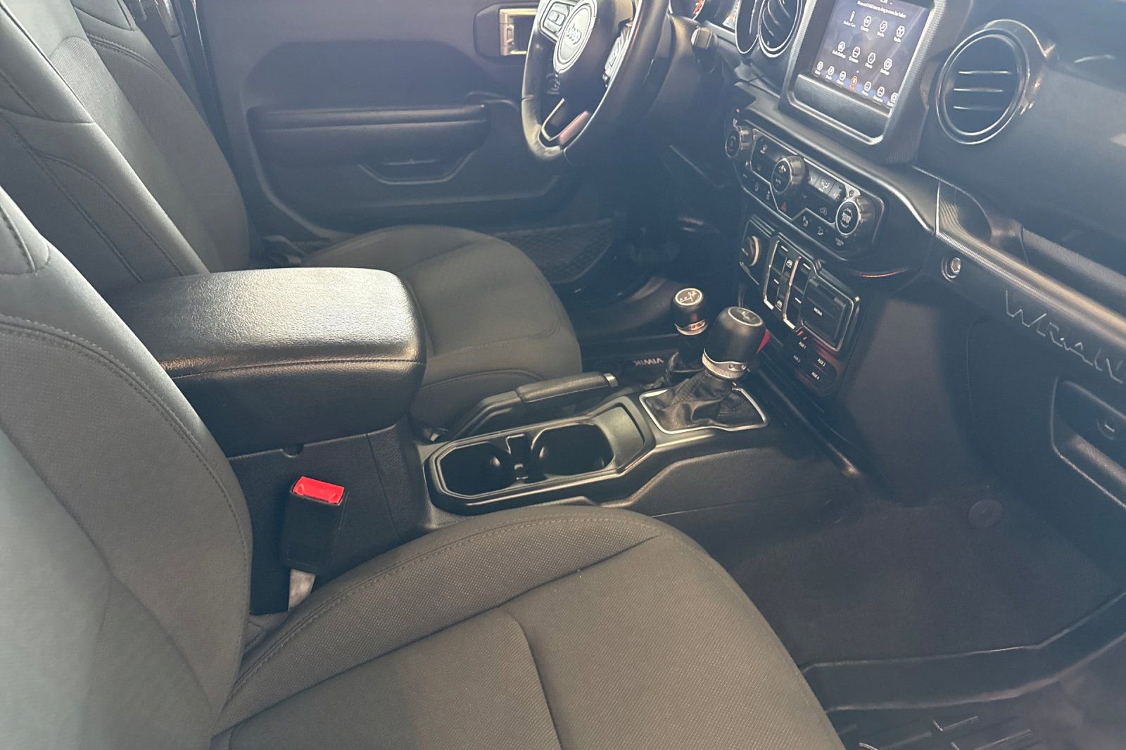 Used 2020 Jeep Wrangler Unlimited Sport image 15