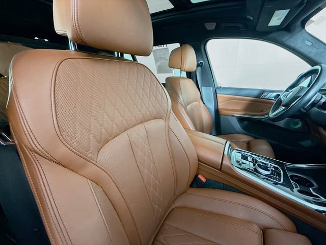 Used 2024 BMW X7 M60i w/ Executive Package AWD/4WD image 31