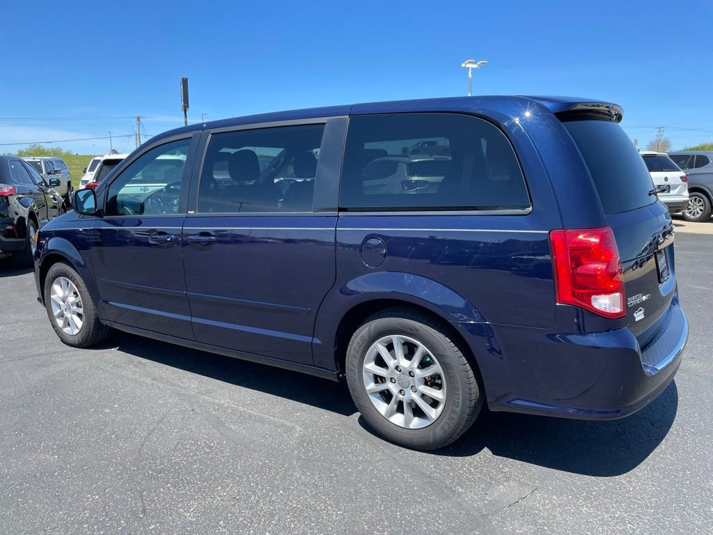 Used 2012 Dodge Grand Caravan R/T w/ Safety Sphere Group FWD image 6