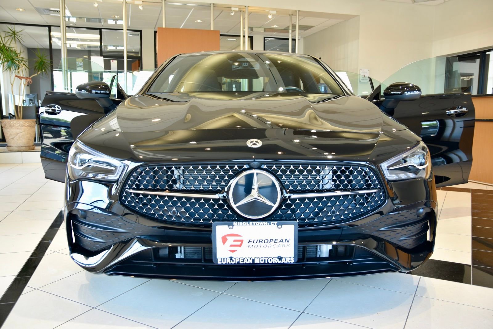 Used 2024 Mercedes-Benz CLA 250 4MATIC image 2