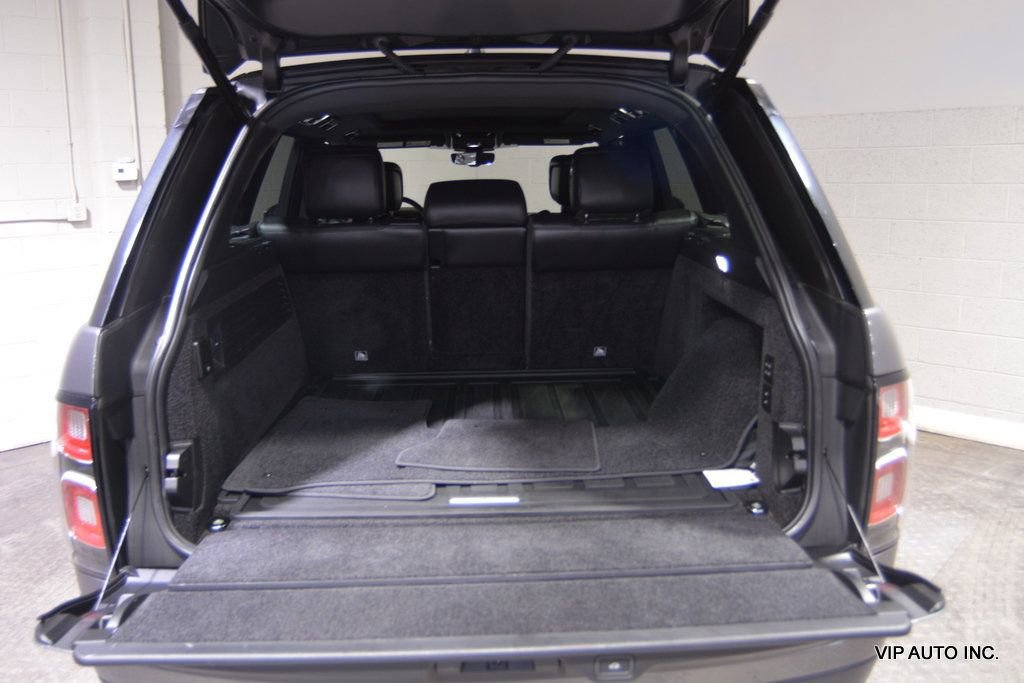 Used 2018 Land Rover Range Rover HSE image 30