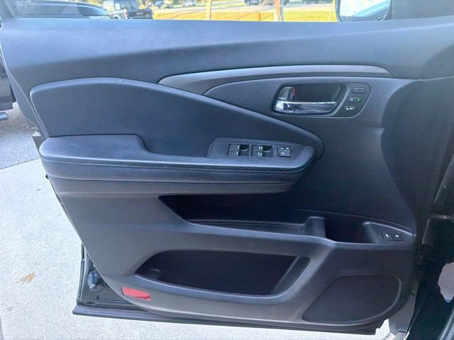 Used 2020 Honda Pilot EX-L image 11