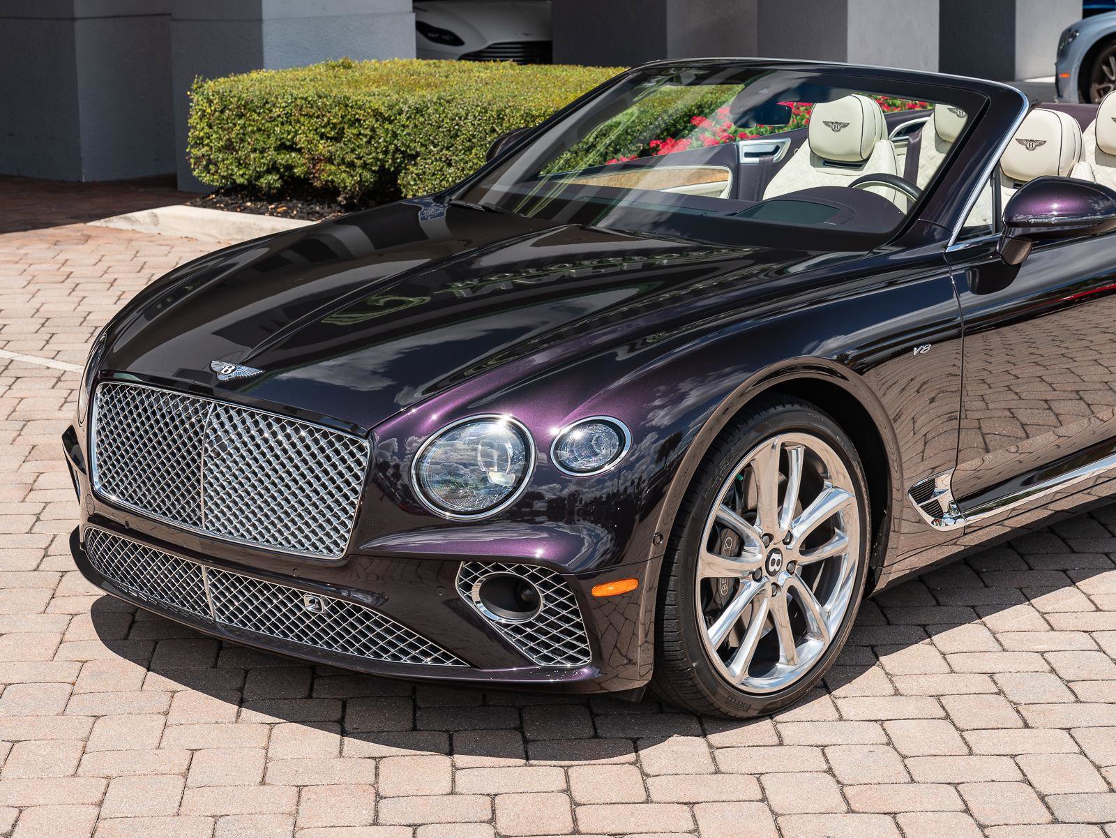 Used 2022 Bentley Continental GT Mulliner AWD/4WD image 21