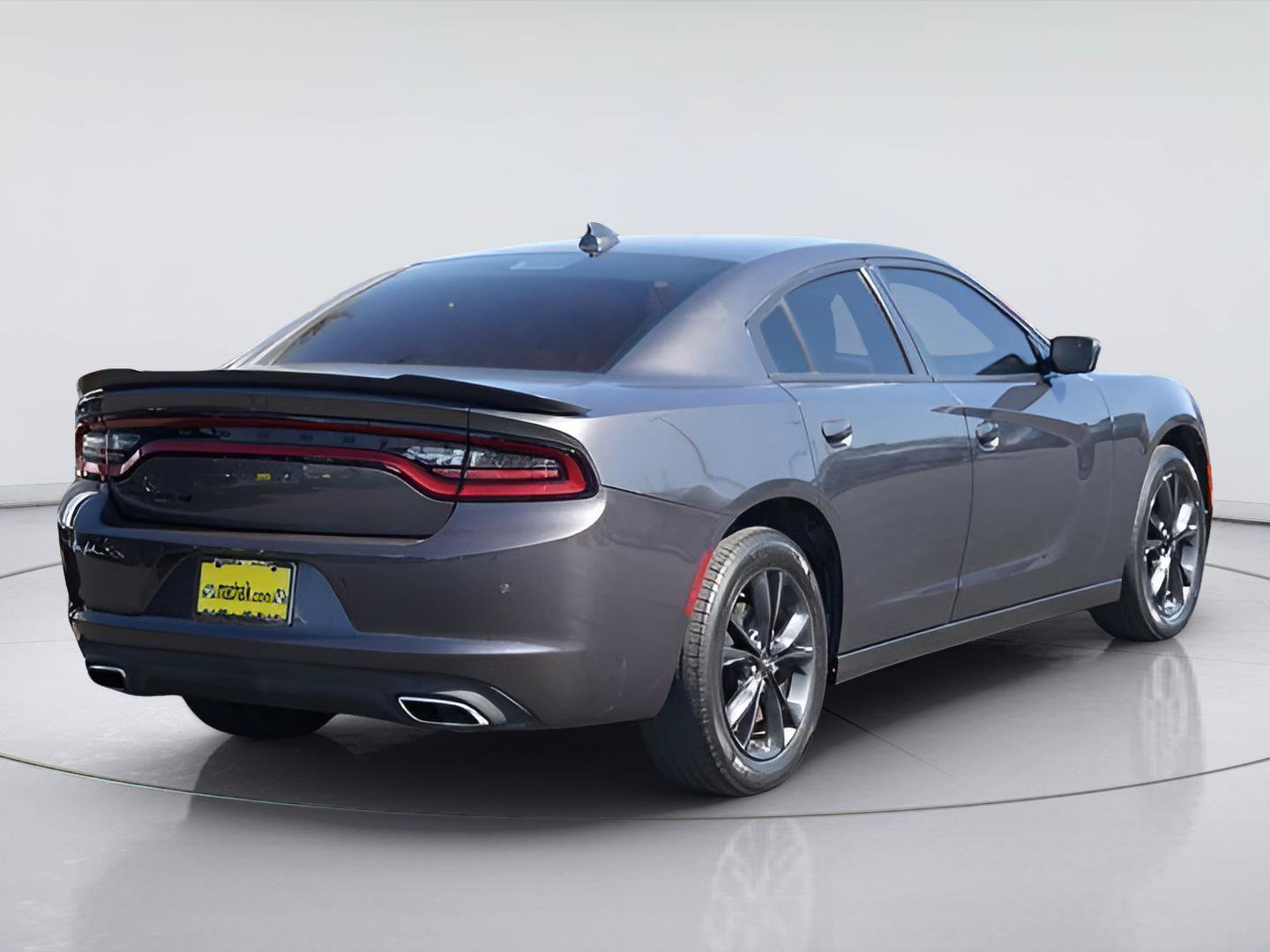 Used 2022 Dodge Charger SXT w/ Blacktop Package AWD/4WD image 6
