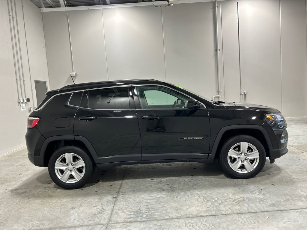 Used 2022 Jeep Compass Latitude image 5
