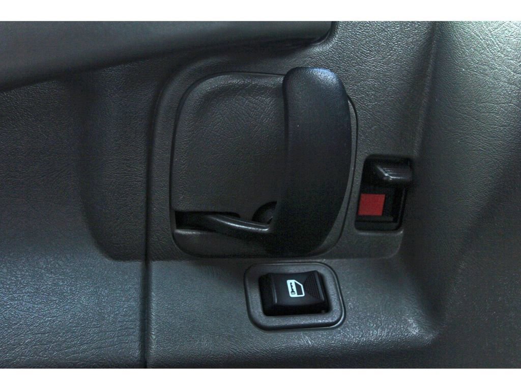 Used 2024 GMC Savana 2500 w/ Driver Convenience Package image 26