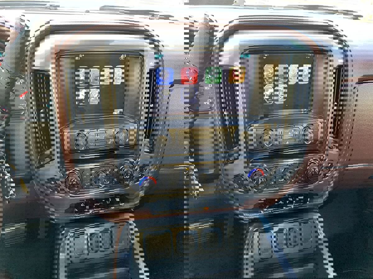 Used 2015 Chevrolet Silverado 3500 High Country image 23