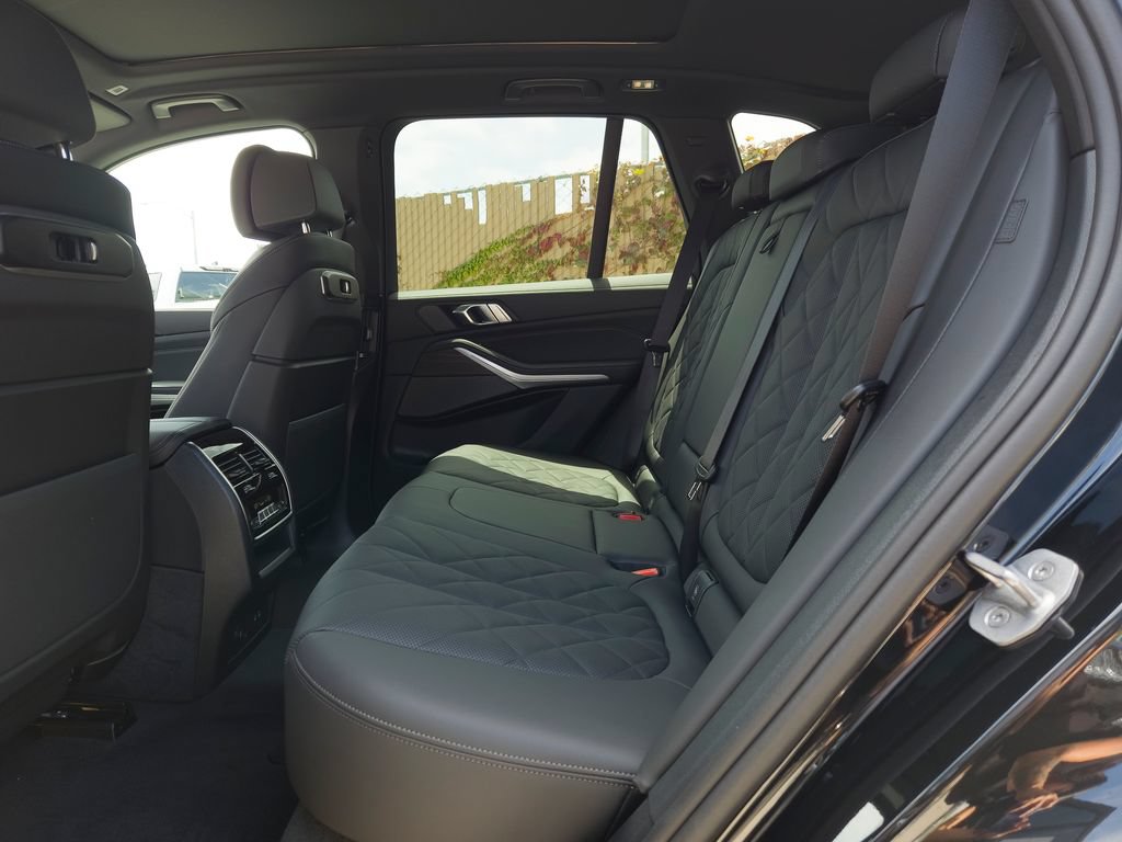 New 2026 BMW X5 xDrive40i AWD/4WD image 7