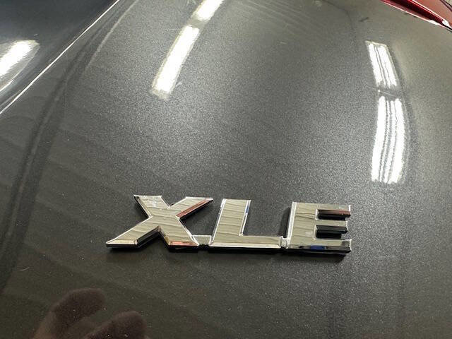 Used 2015 Toyota RAV4 XLE AWD/4WD image 12