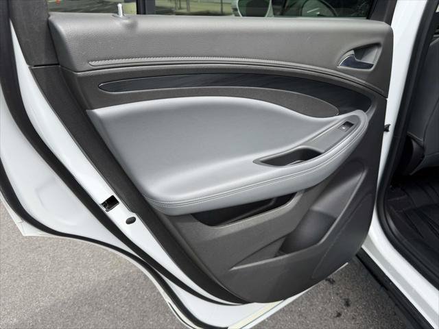 Used 2020 Buick Envision Essence w/ Experience Buick Package AWD/4WD image 14