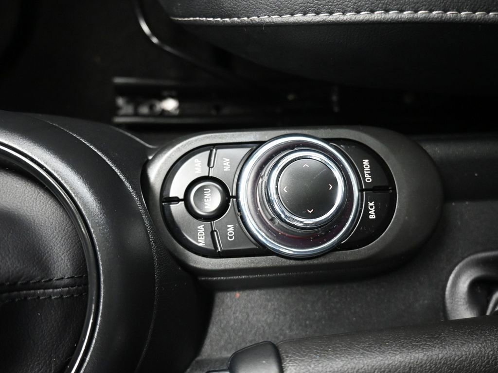 Used 2022 MINI Cooper S image 23