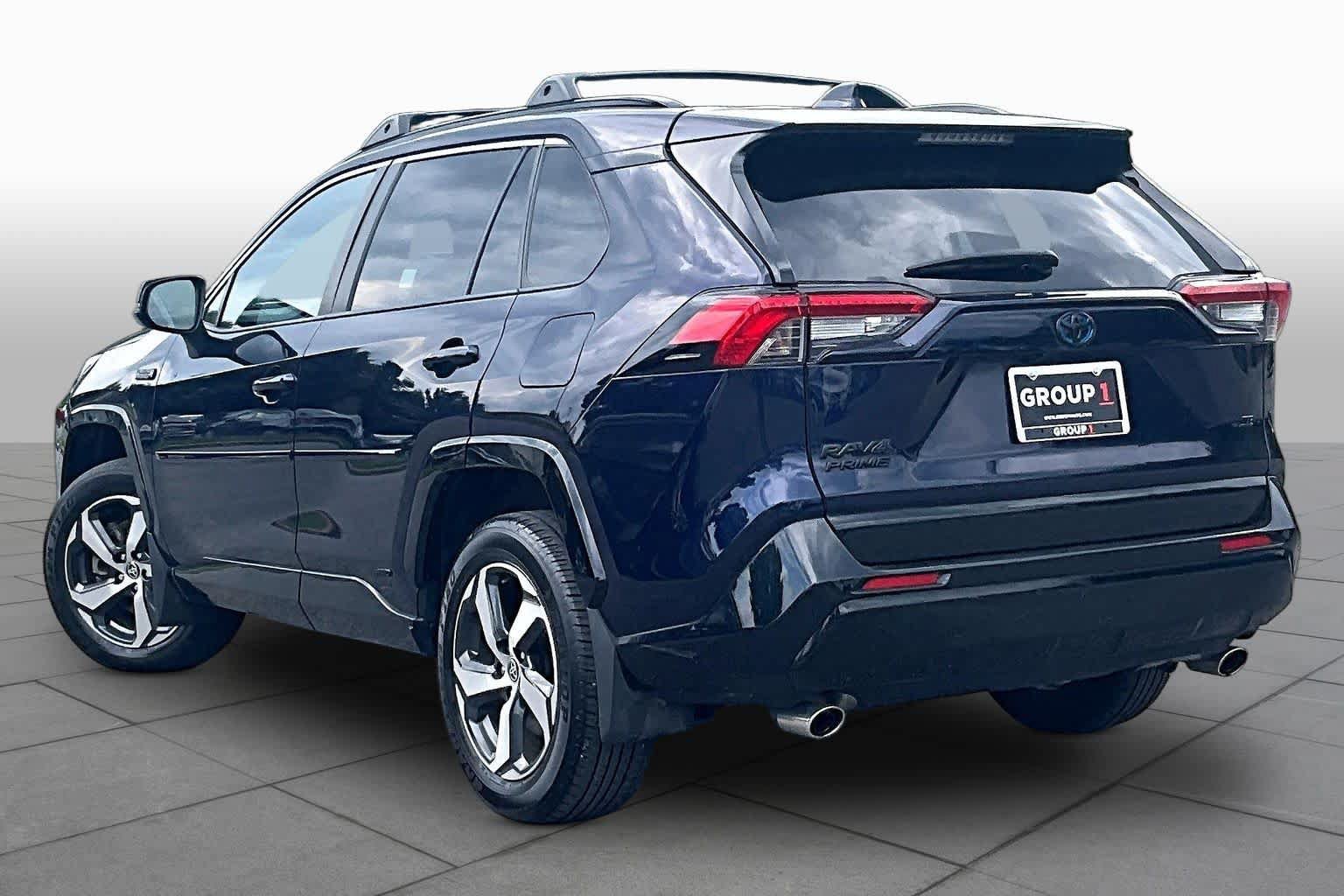 Used 2023 Toyota RAV4 SE w/ Weather & Moonroof Package AWD/4WD image 12