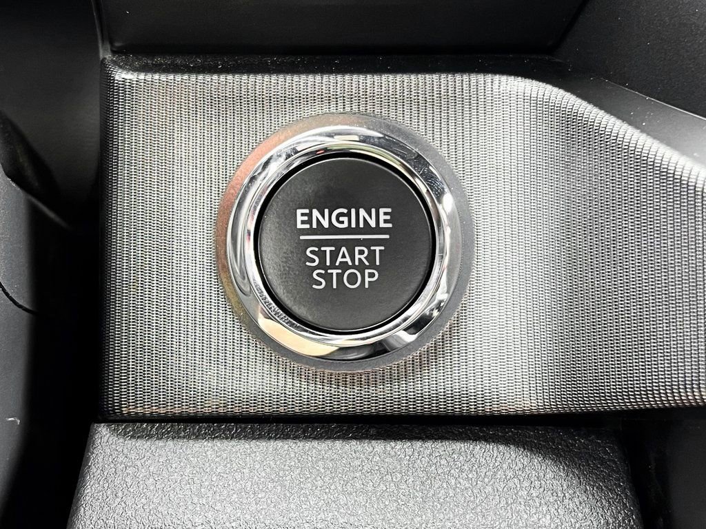 Used 2025 Ford F250 Platinum image 8