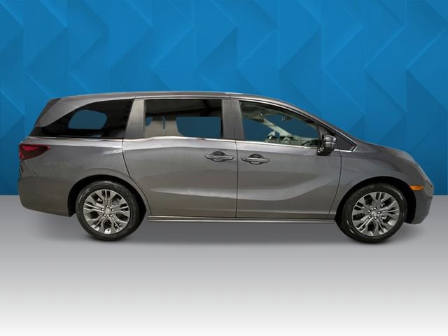 New 2026 Honda Odyssey Touring image 8