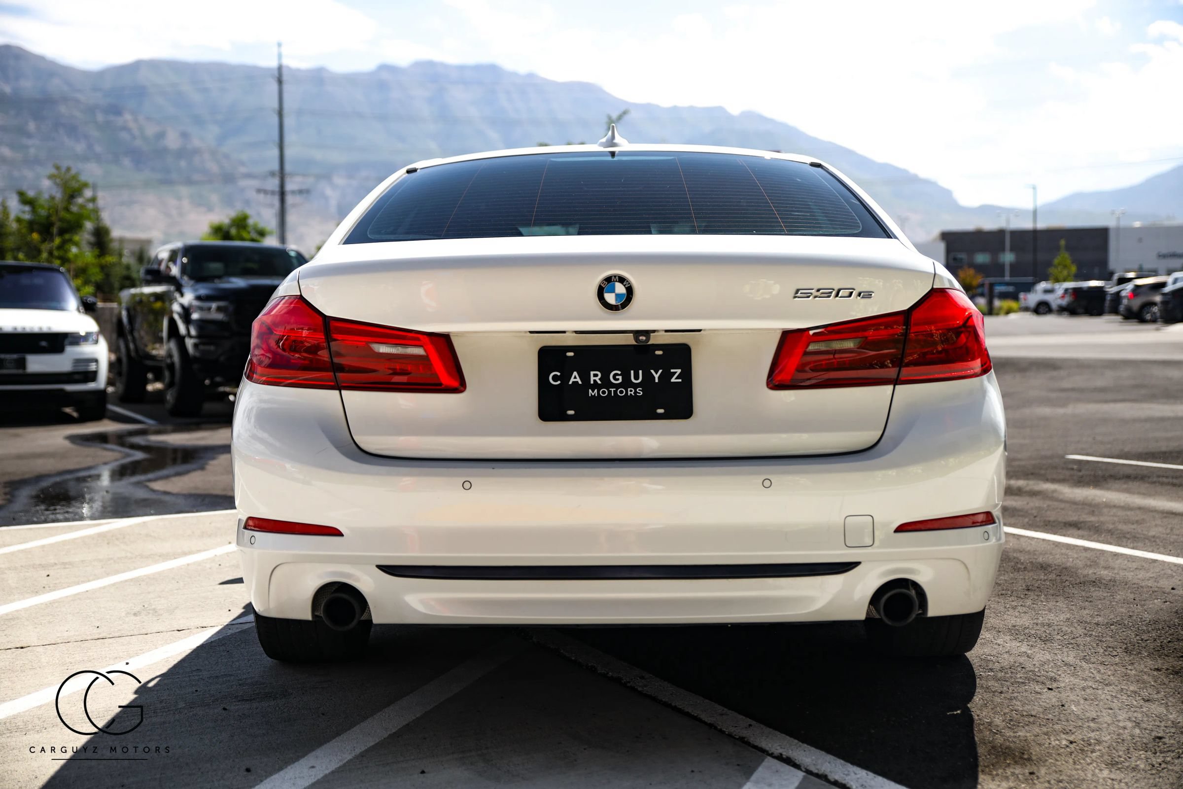 Used 2019 BMW 530e xDrive w/ Convenience Package AWD/4WD image 13