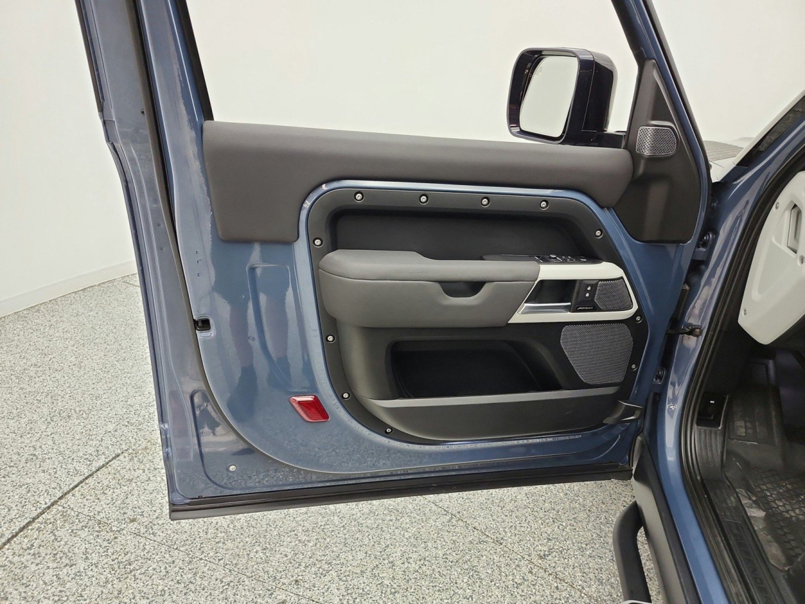 Used 2023 Land Rover Defender 90 S AWD/4WD image 15