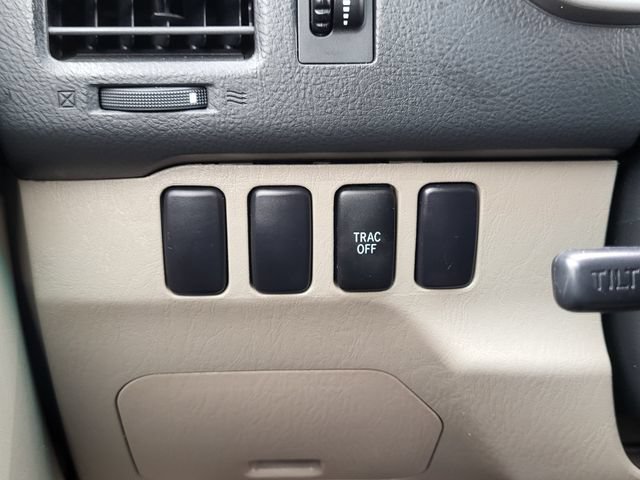 Used 2004 Toyota 4Runner SR5 RWD image 21