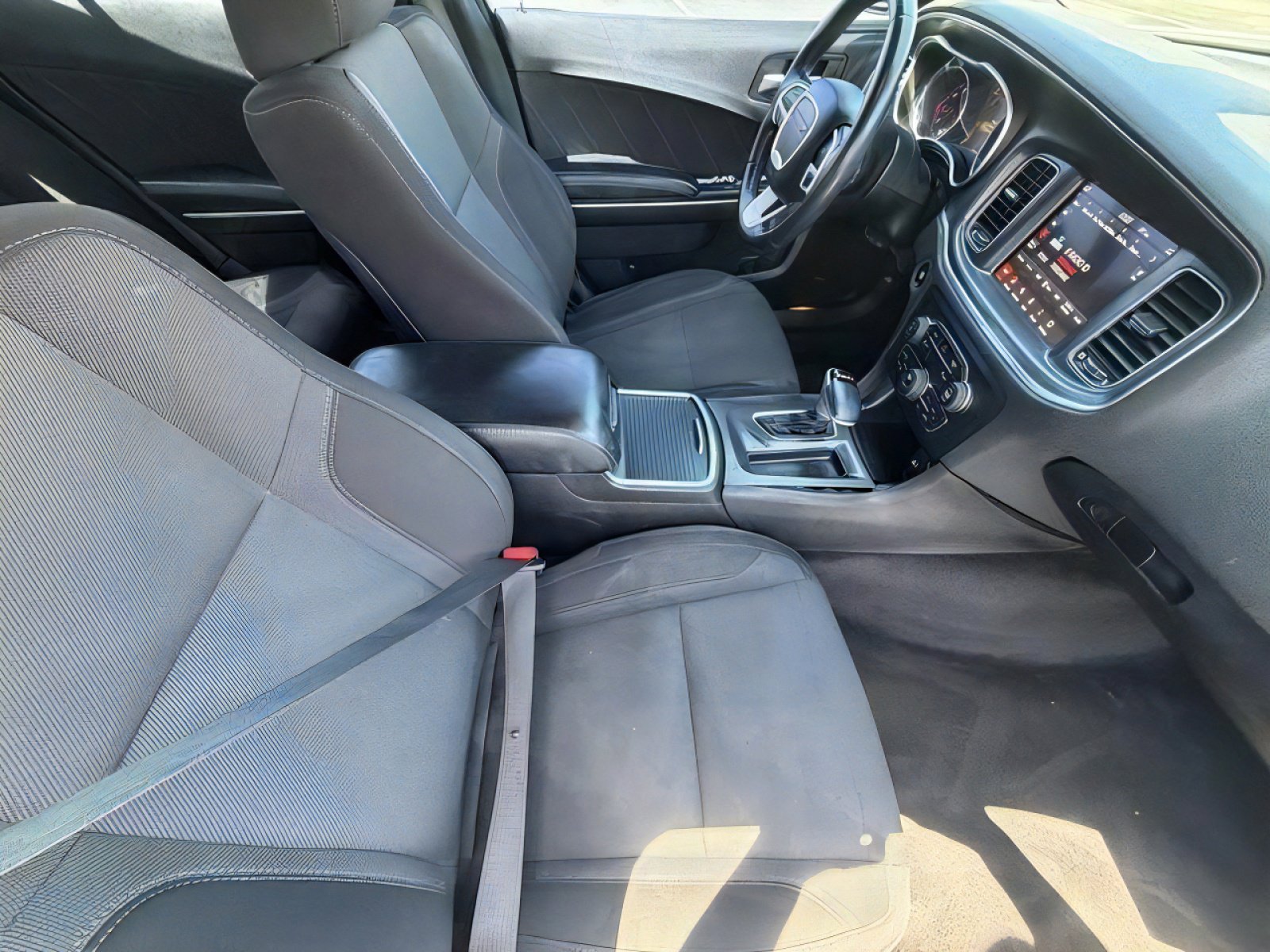 Used 2018 Dodge Charger SXT Plus RWD image 10