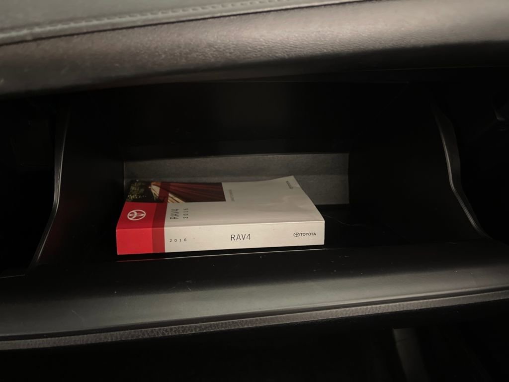 Used 2016 Toyota RAV4 LE image 24