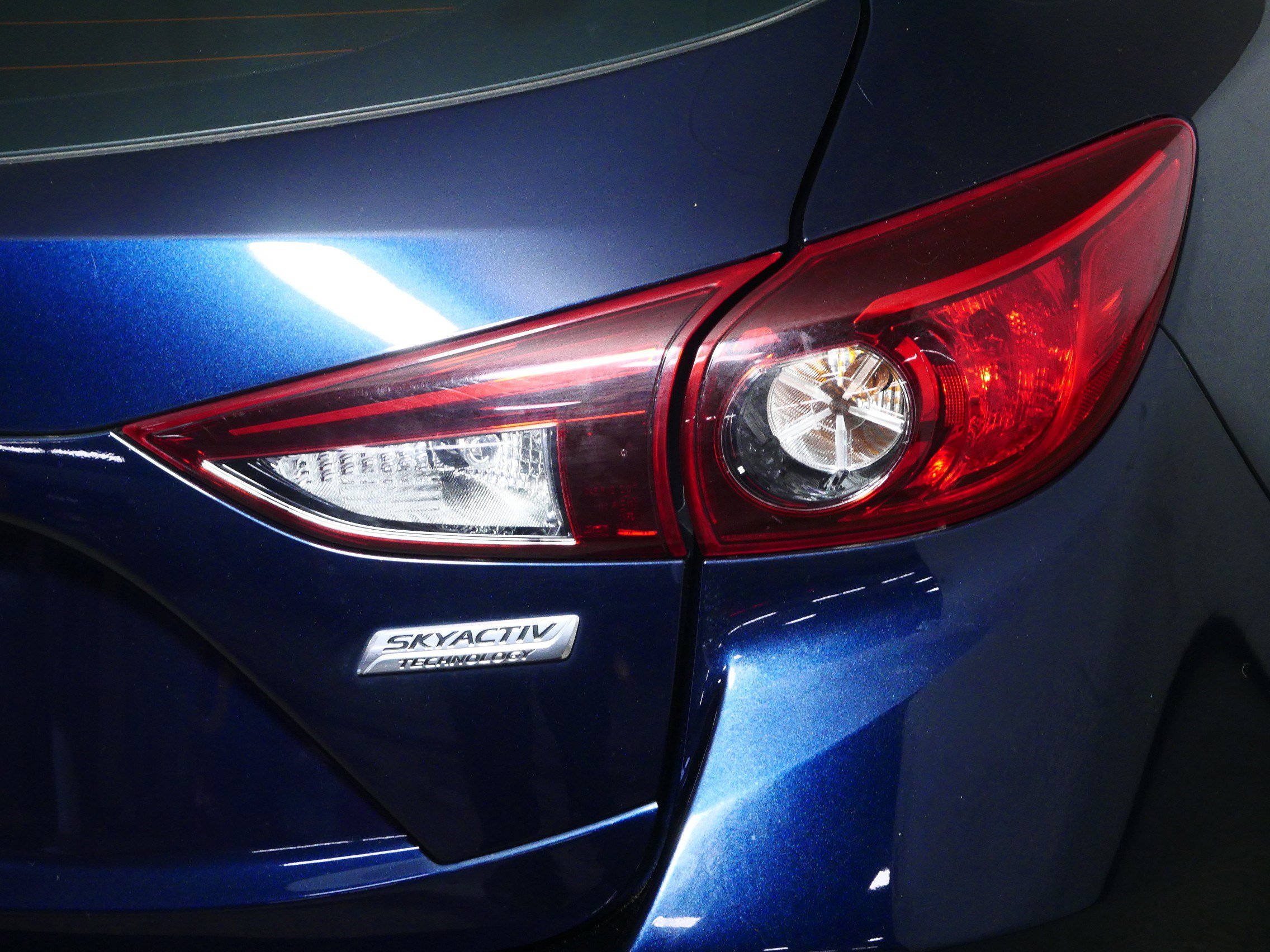 Used 2015 MAZDA MAZDA3 i Touring image 17