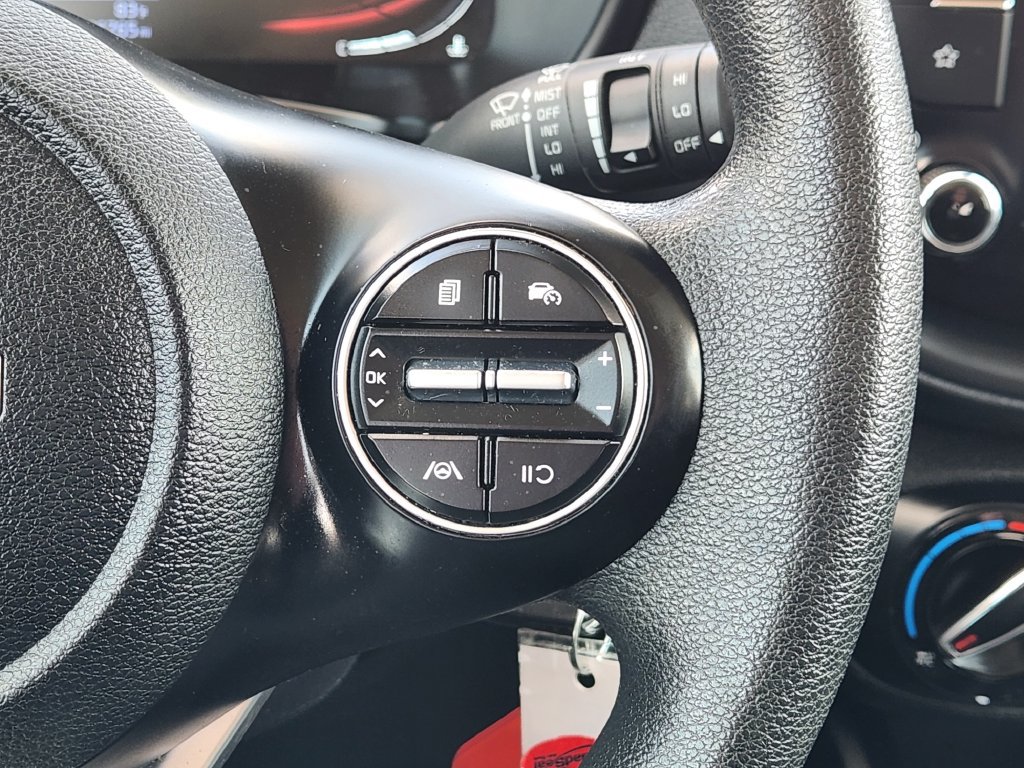 Certified 2024 Kia Soul LX w/ LX Technology Package FWD image 32
