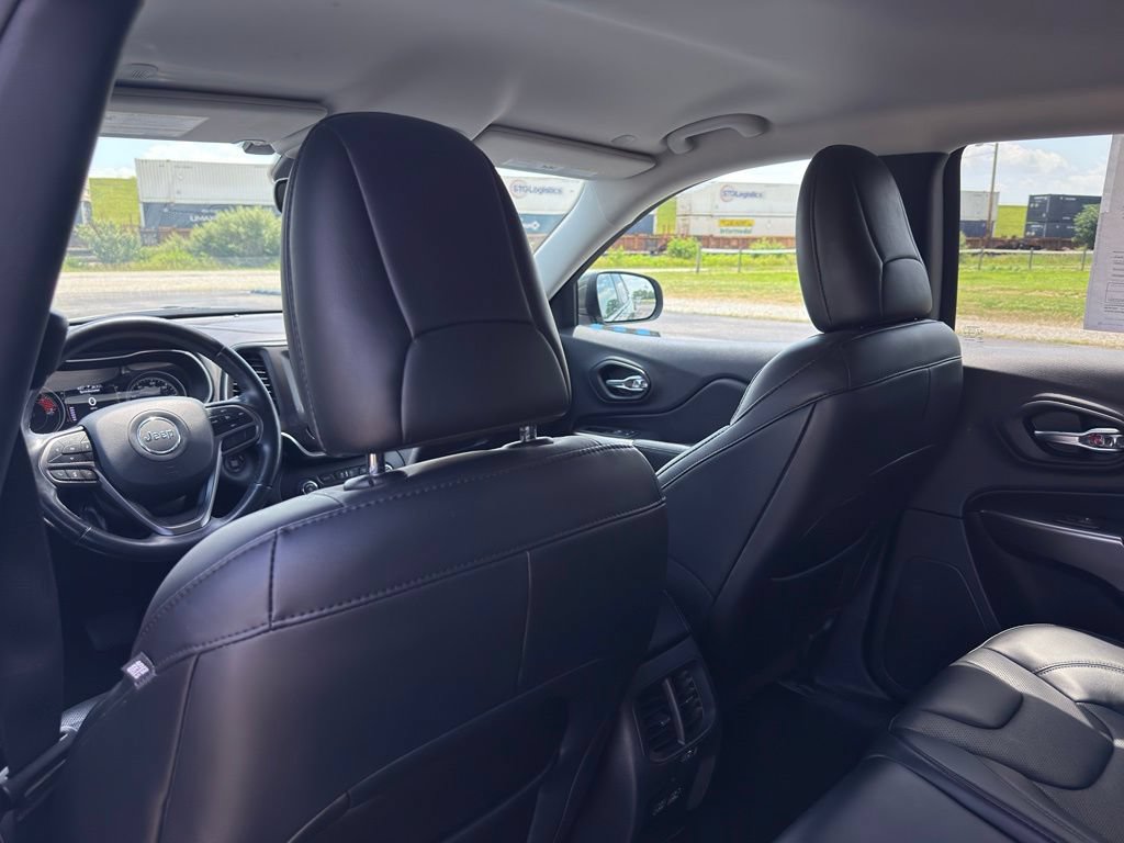 Used 2021 Jeep Cherokee Latitude Lux FWD image 30