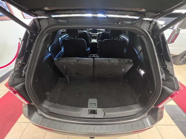 Used 2020 Ford Explorer XLT w/ Class III Trailer Tow Package AWD/4WD image 12