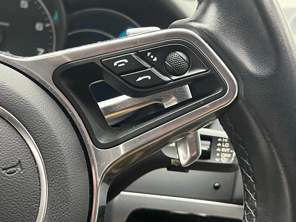 Certified 2018 Porsche Cayenne Platinum Edition image 9