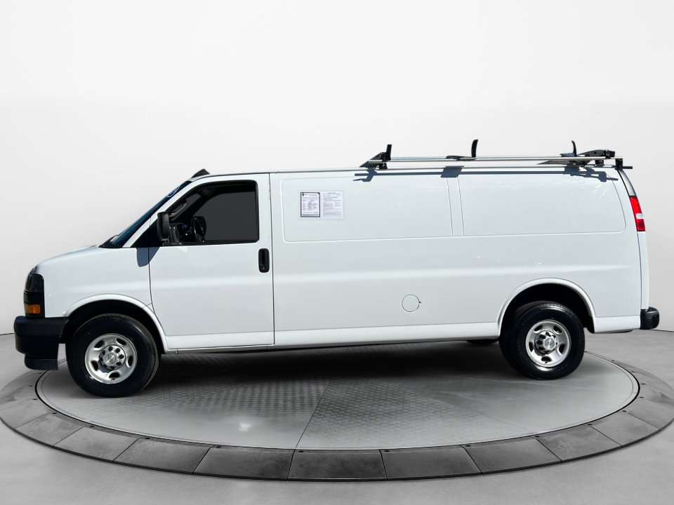 Used 2022 Chevrolet Express 2500 Extended w/ Driver Convenience Package image 4