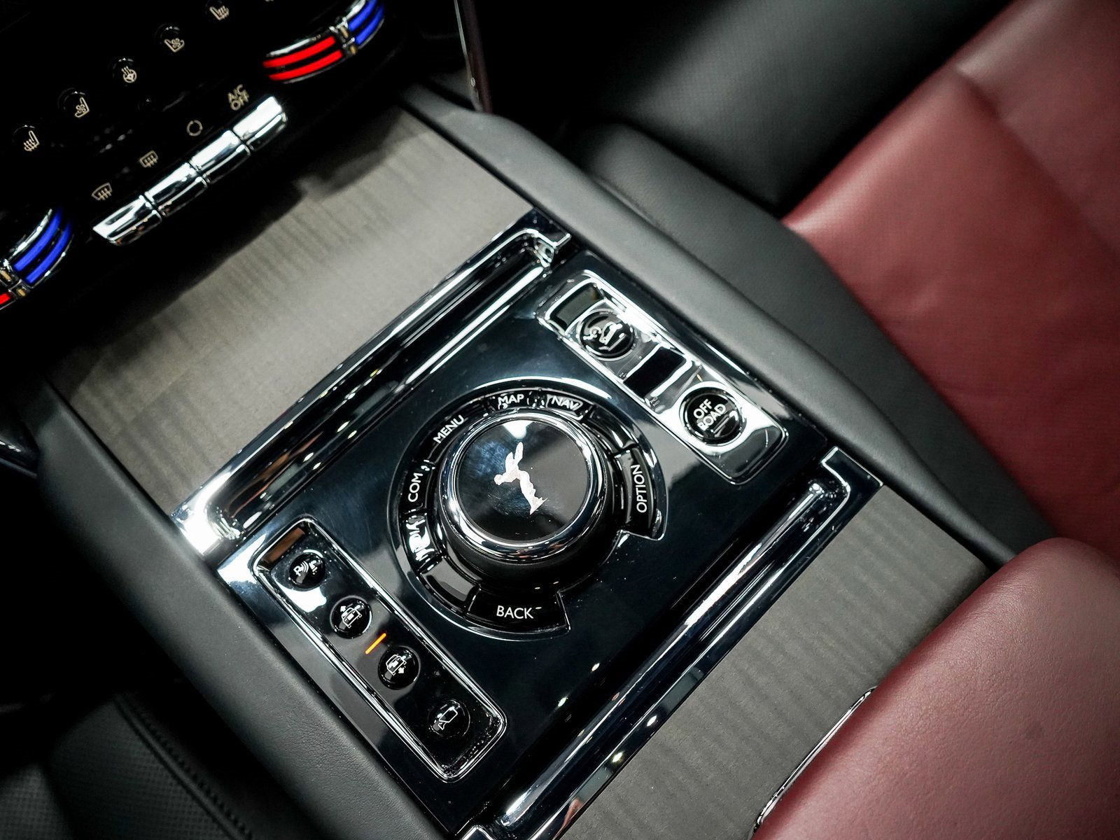 Certified 2022 Rolls-Royce Cullinan image 39