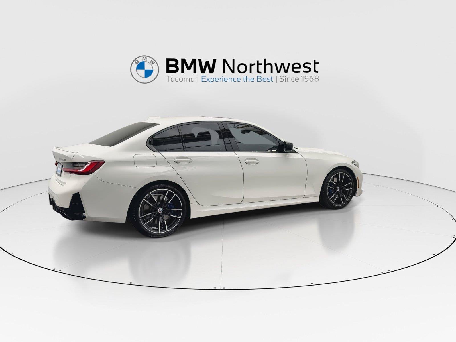 Used 2023 BMW M340i w/ Driving Assistance Package RWD image 4