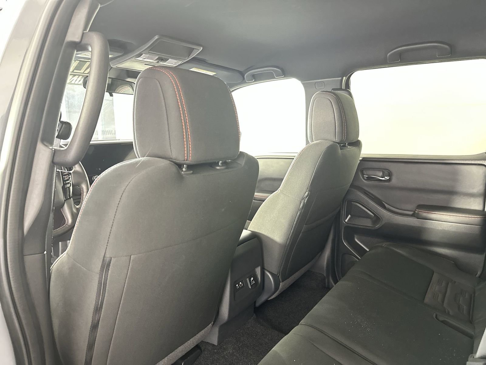 Used 2025 Nissan Frontier Pro-X w/ Pro Convenience Package image 24