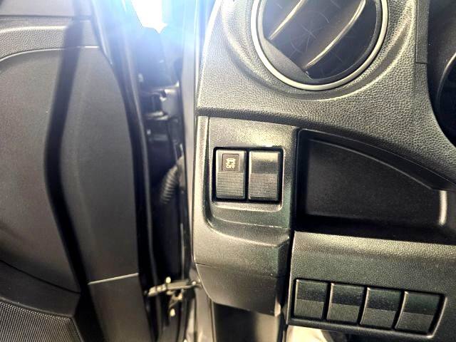 Used 2015 MAZDA MAZDA5 Sport image 14