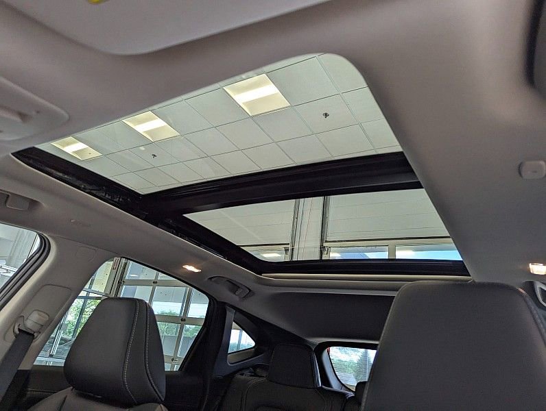 New 2025 Nissan Murano SL image 12