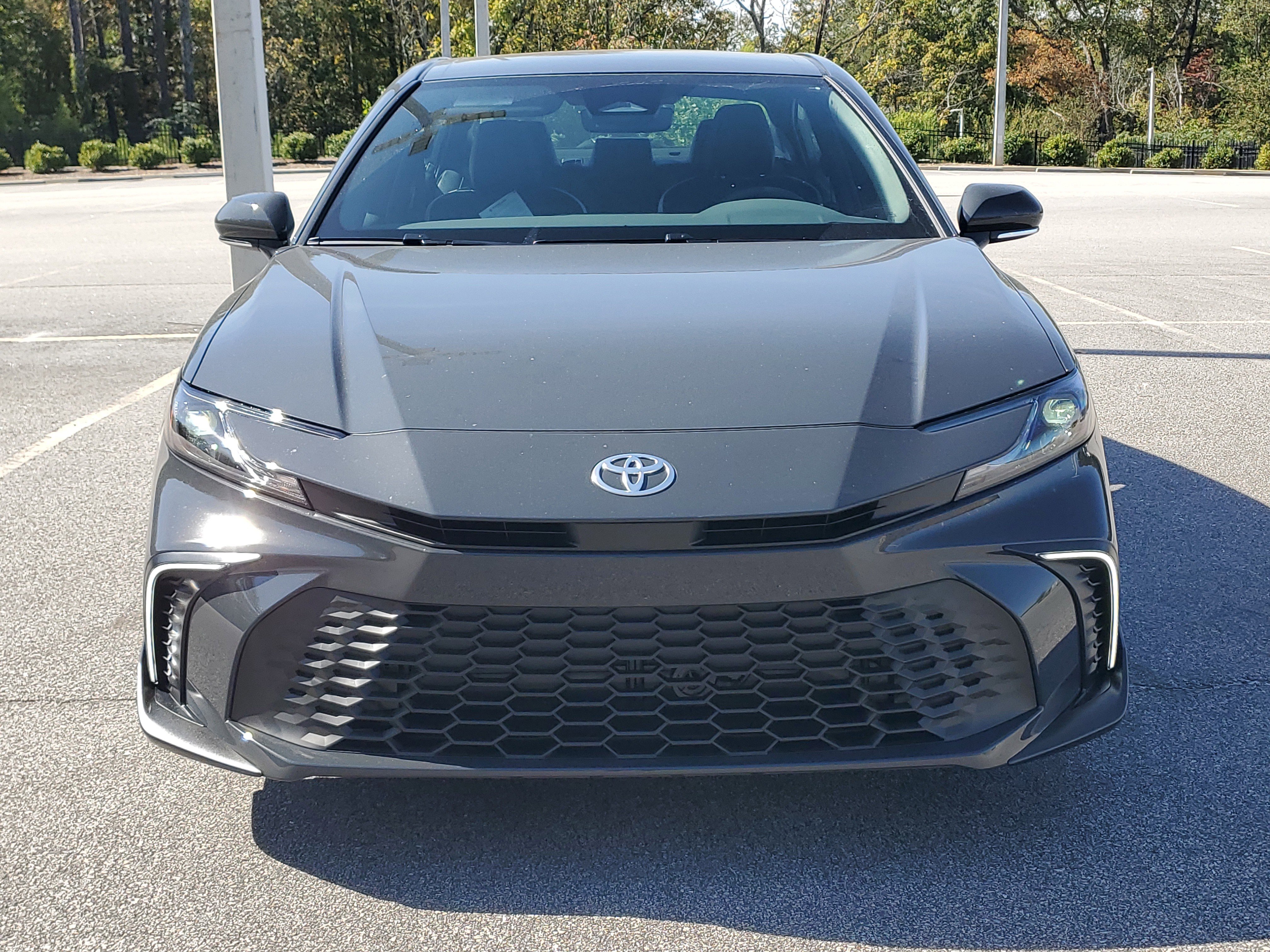 New 2026 Toyota Camry SE image 2
