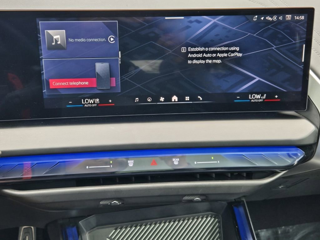 Used 2025 BMW X3 M50 w/ Premium Package image 19