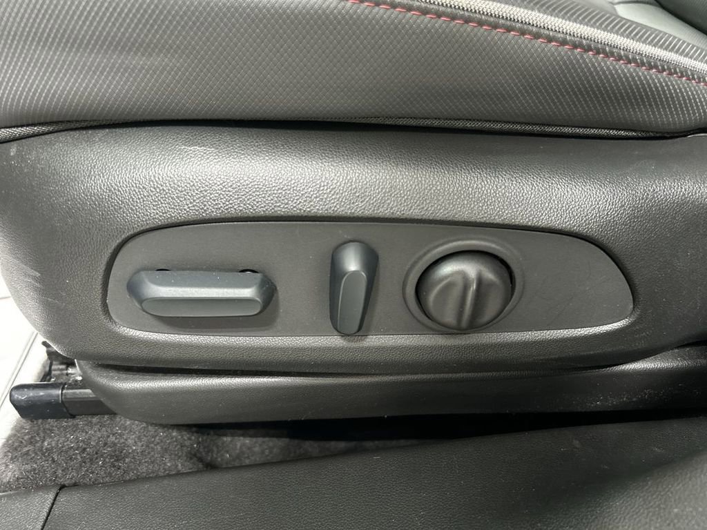 Certified 2023 Chevrolet TrailBlazer RS w/ Convenience Package AWD/4WD image 10