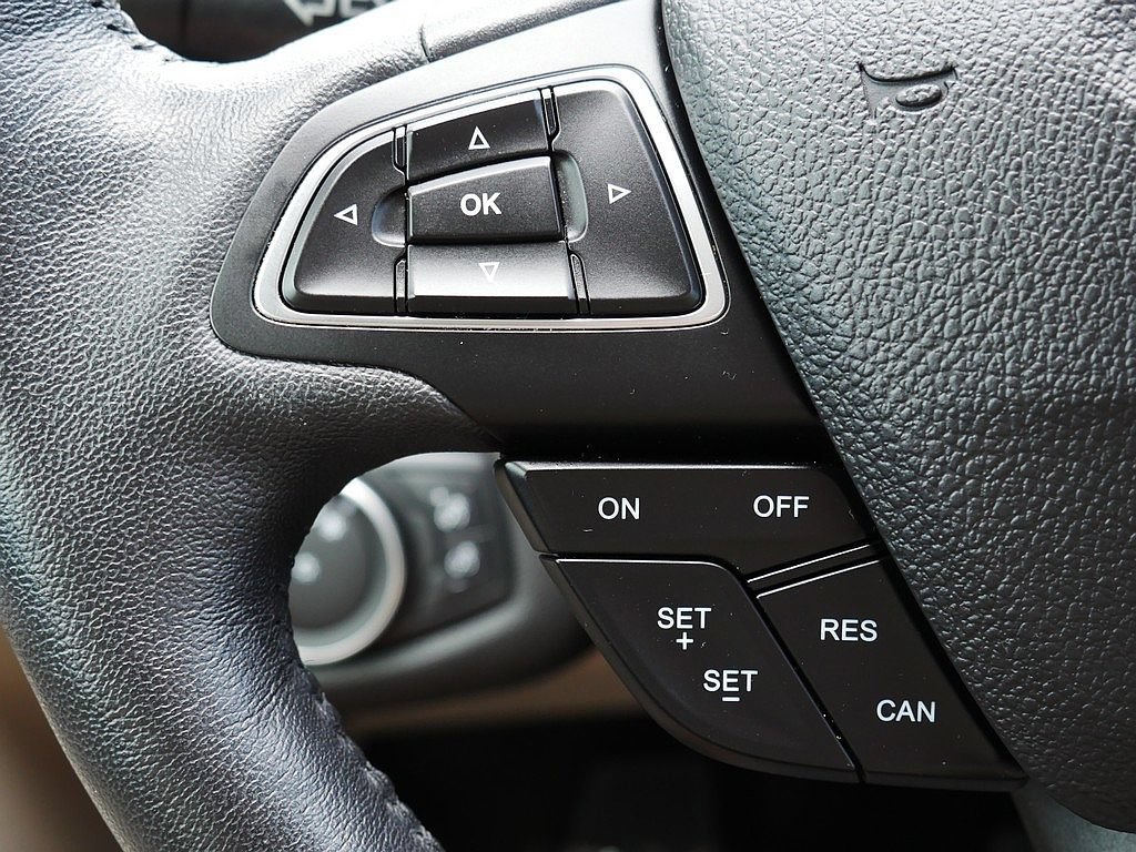 Used 2018 Ford Escape Titanium AWD/4WD image 31