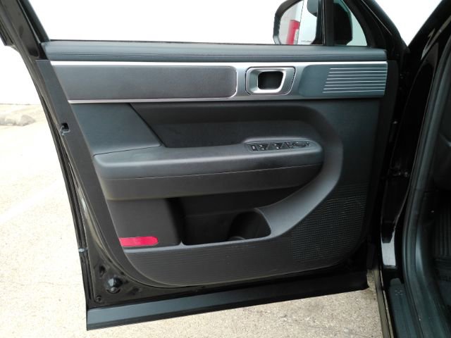 Used 2024 Hyundai Santa Fe SE FWD image 13