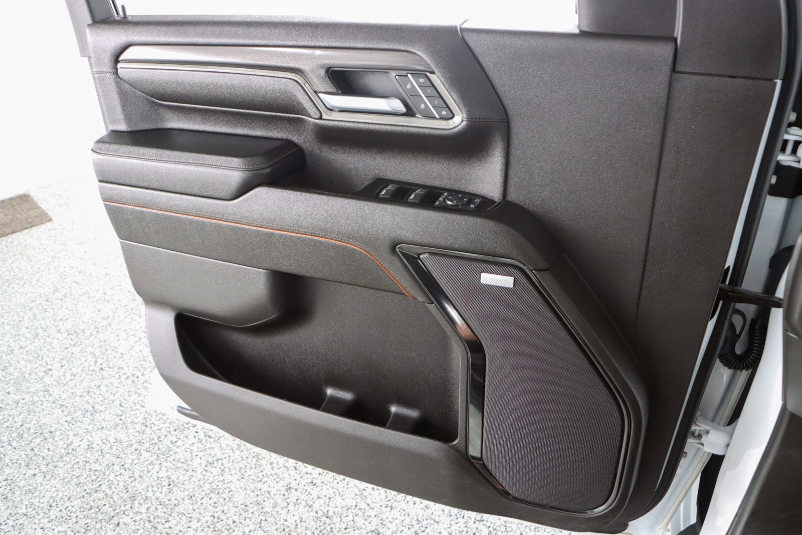 Used 2024 GMC Sierra 2500 AT4 w/ AT4 Premium Plus Package image 27