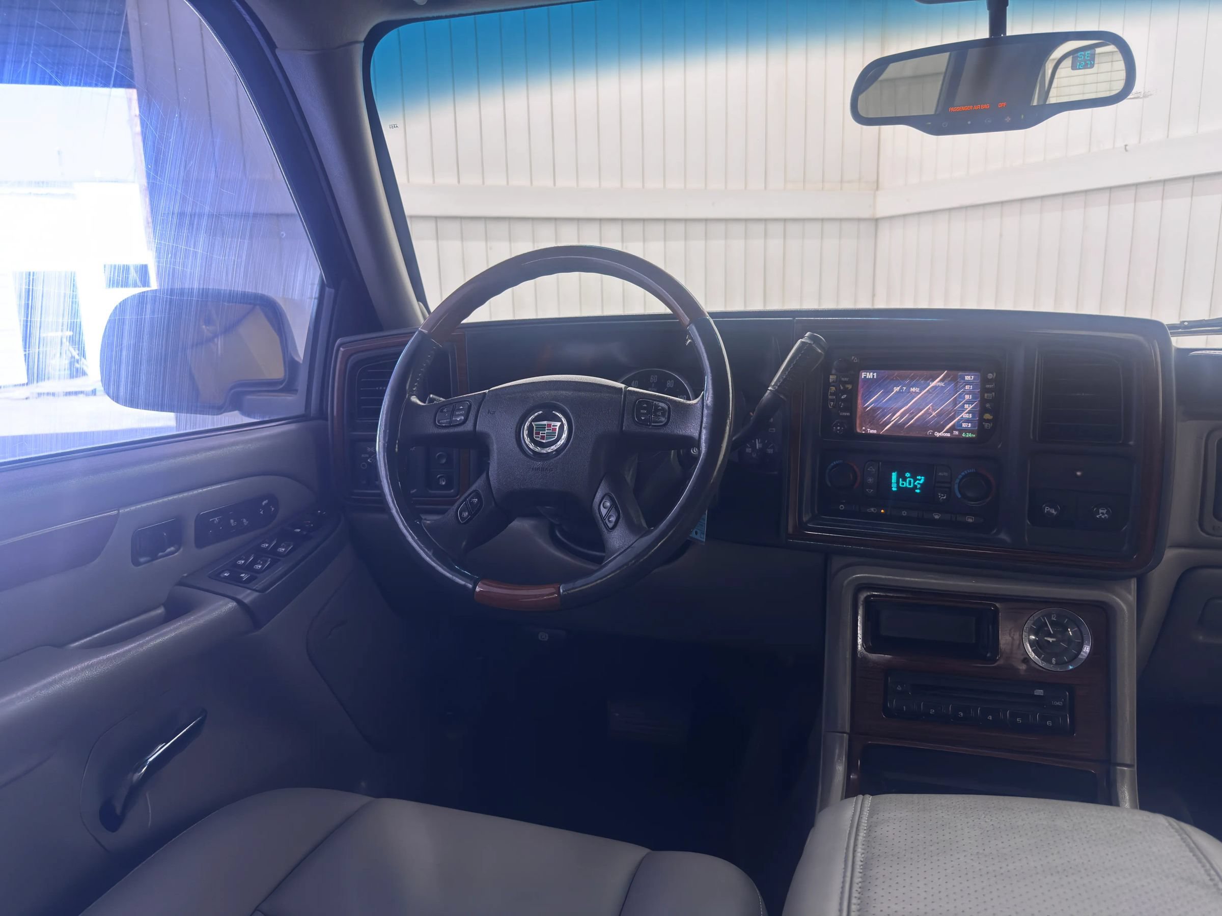 Used 2004 Cadillac Escalade EXT AWD/4WD image 15