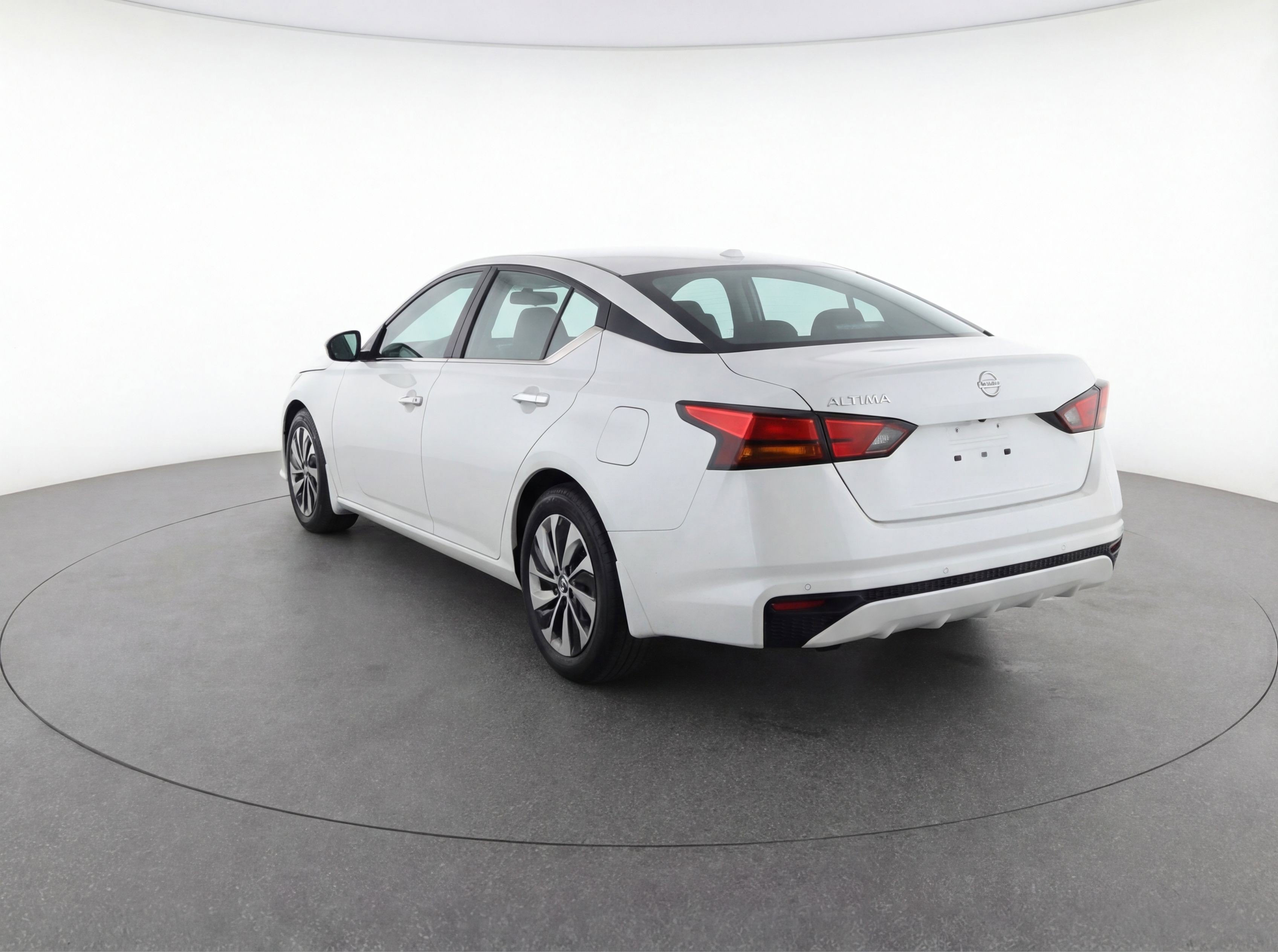 Used 2023 Nissan Altima 2.5 S image 6