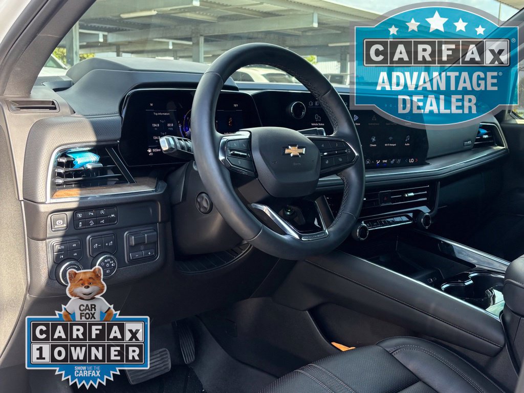 Used 2025 Chevrolet Suburban High Country AWD/4WD image 5