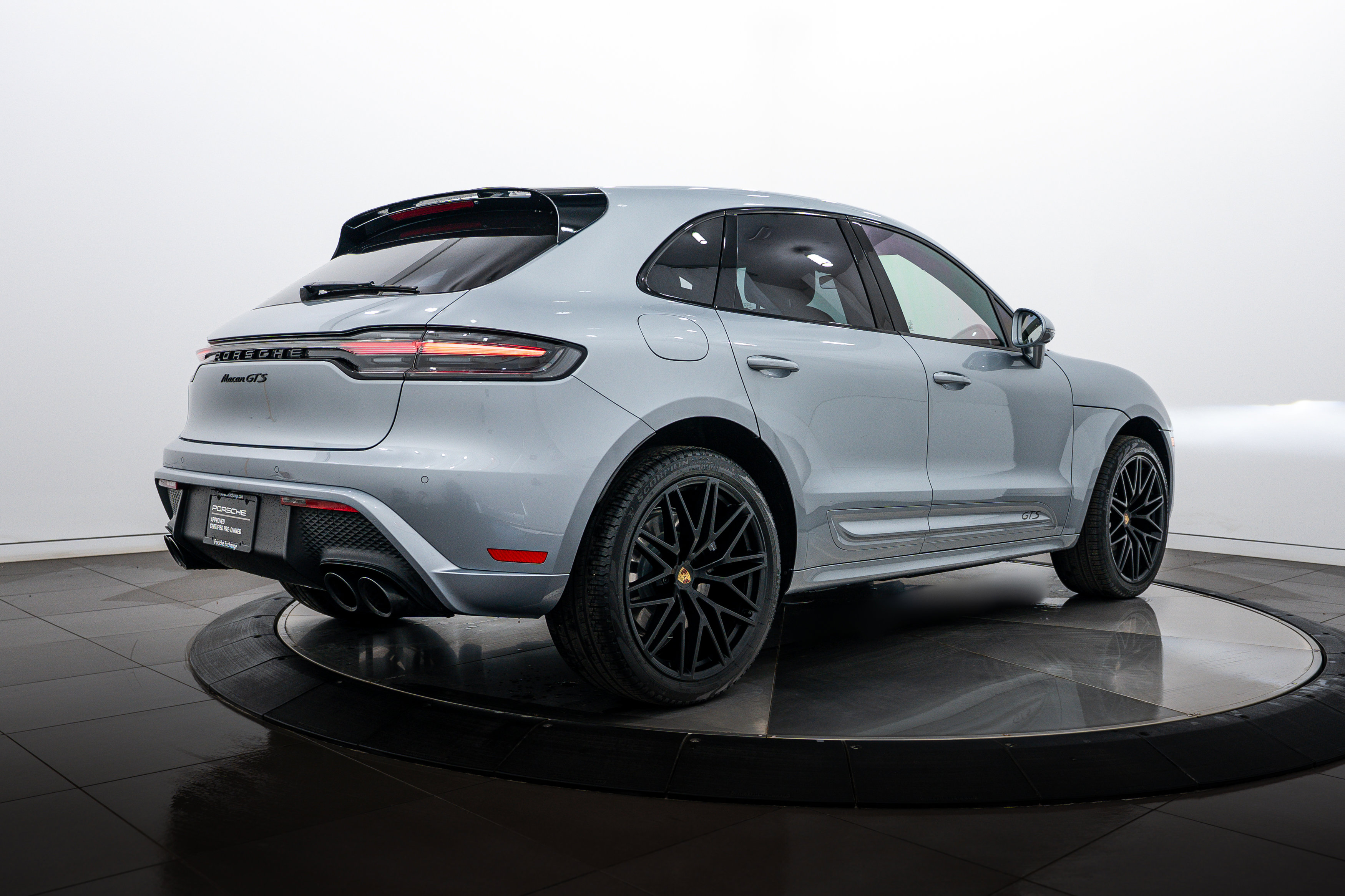 Certified 2026 Porsche Macan GTS image 7