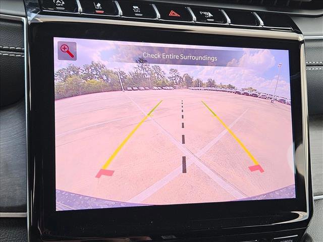 New 2025 Jeep Grand Cherokee Limited w/ Black Appearance Package image 13