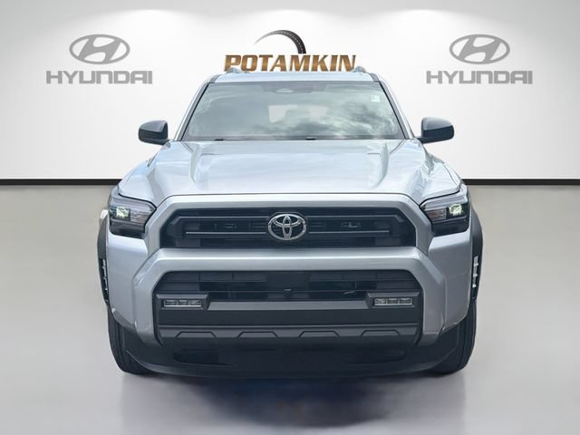 Used 2025 Toyota 4Runner SR5 AWD/4WD image 2