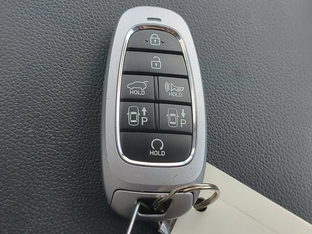Used 2022 Hyundai Tucson Limited AWD/4WD image 29